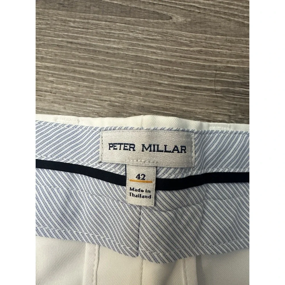 Peter Millar Shorts Mens Size 42 Golf White Salem High Drape Wicking Performance